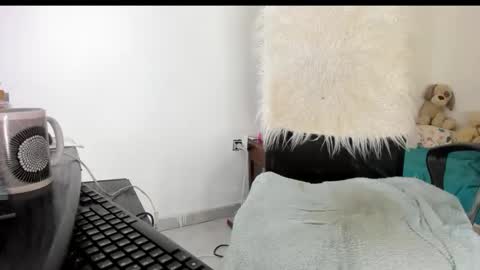 Sarah online show from 12/03/25, 06:39