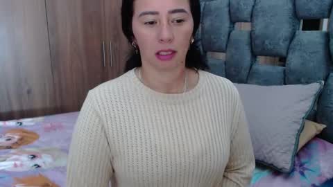 Snapshot of sarahott_1 chatting on 01/27/25, 01:09 Lia online show from 01/27/25, 01:09