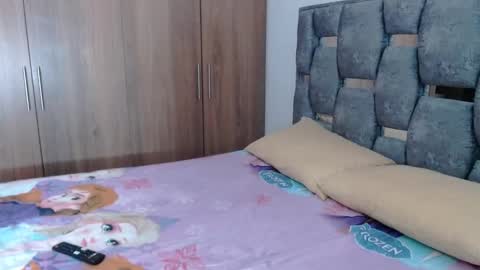 Snapshot of sarahott_1 chatting on 02/13/25, 02:09 Lia online show from 02/13/25, 02:09