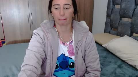 Snapshot of sarahott_1 chatting on 02/28/25, 03:37 Lia online show from 02/28/25, 03:37