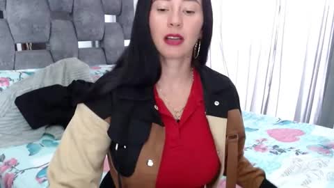 Snapshot of sarahott_1 chatting on 09/26/25, 08:24 Lia online show from 09/26/25, 08:24