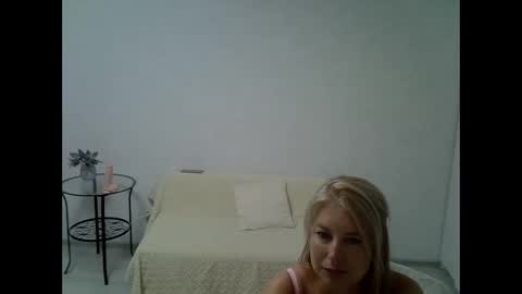 Snapshot of sarahphelps chatting on 06/08/26, 10:32 sarahphelps online show from 06/08/26, 10:32