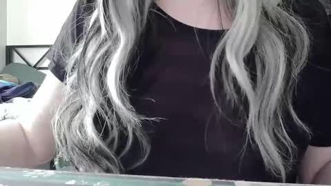 Sarah online show from 04/26/26, 07:55