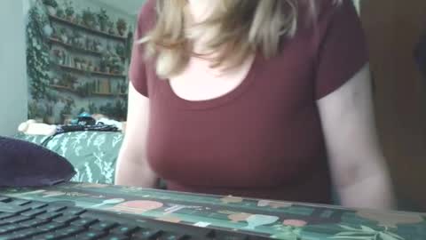Sarah online show from 05/26/26, 08:16