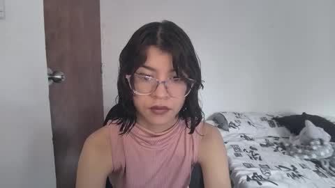 Sarah  online show from 09/17/25, 12:51