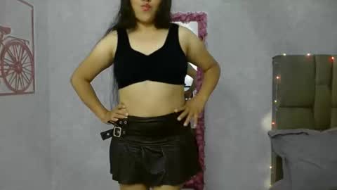 Sarah online show from 04/18/26, 05:11