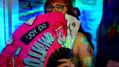 Sarah T online show from 05/02/26, 06:18