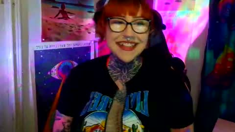 Sarah T online show from 05/16/26, 06:54