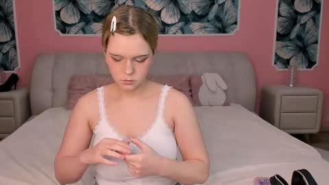 sarahwantslove online show from 04/18/26, 09:15