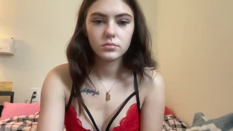 SarahxOliver online show from 12/23/24, 03:23