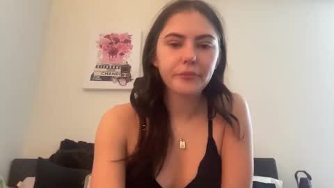 SarahxOliver online show from 12/31/24, 03:42
