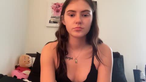 SarahxOliver online show from 01/14/25, 06:49