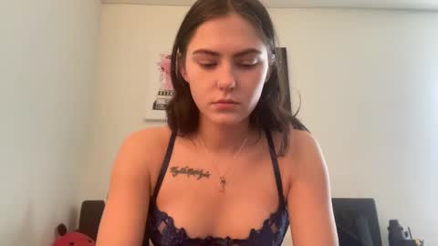 SarahxOliver online show from 01/18/25, 03:59