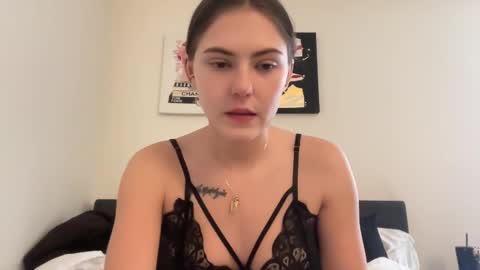 SarahxOliver online show from 02/24/25, 04:36