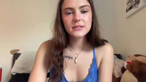 SarahxOliver online show from 09/23/25, 03:48
