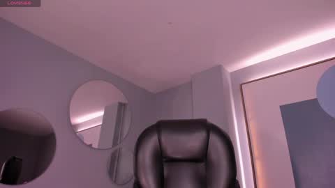 Sarah  independent model online show from 04/11/26, 07:45