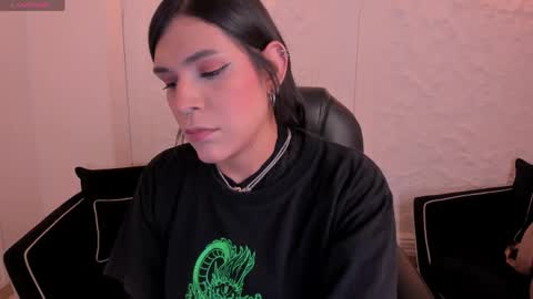 Snapshot of sarahyates chatting on 05/05/26, 04:09 Sarah independent model online show from 05/05/26, 04:09