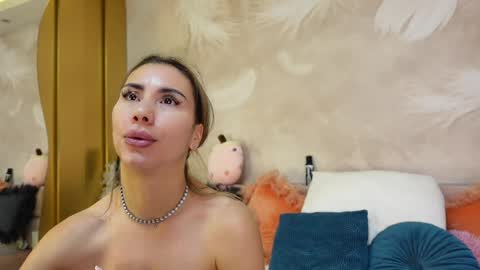 Snapshot of sarajennyfer chatting on 05/11/26, 04:29 Jenny online show from 05/11/26, 04:29