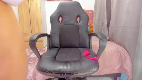 sara  online show from 01/14/25, 05:30