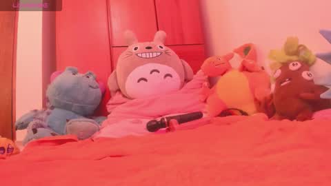 sara  online show from 10/11/25, 07:01