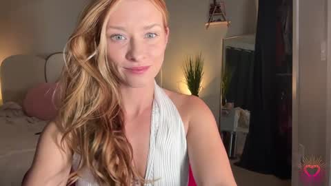 Back from Vacay  Follow for more here  online show from 09/17/25, 02:24