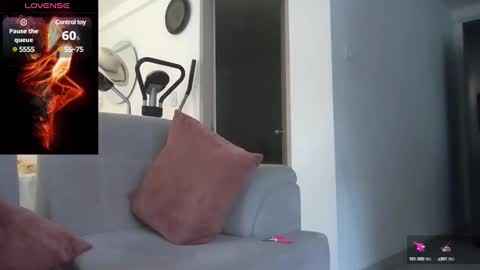 Snapshot of saramartinez100 chatting on 01/27/25, 06:31 sara martinez online show from 01/27/25, 06:31