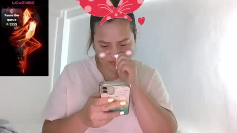 Snapshot of saramartinez100 chatting on 09/14/25, 02:22 sara martinez online show from 09/14/25, 02:22