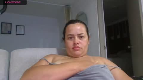 Snapshot of saramartinez100 chatting on 07/28/26, 12:29 sara martinez online show from 07/28/26, 12:29