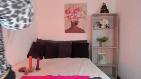 saramilf_69 online show from 02/07/26, 03:16