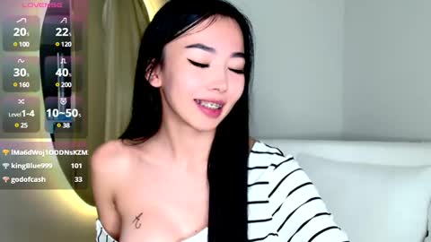 Mia online show from 12/14/24, 07:07