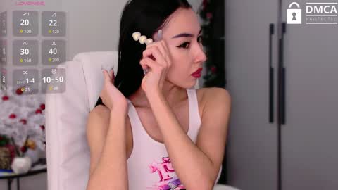 Mia online show from 01/20/25, 01:00