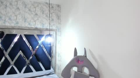  online show from 03/07/25, 05:49