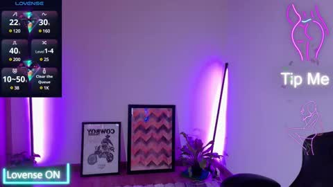 Sara online show from 03/12/25, 03:57