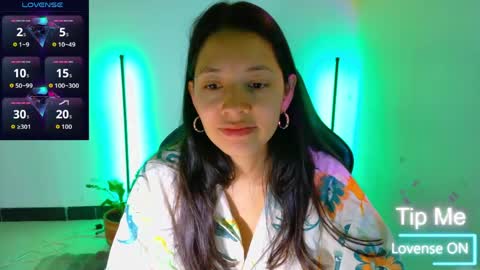 Snapshot of sarasavaagee chatting on 05/14/26, 02:13 Sara online show from 05/14/26, 02:13