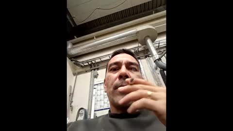 Snapshot of sarastar86 chatting on 10/17/25, 10:51 We are couples wanna have fun online show from 10/17/25, 10:51