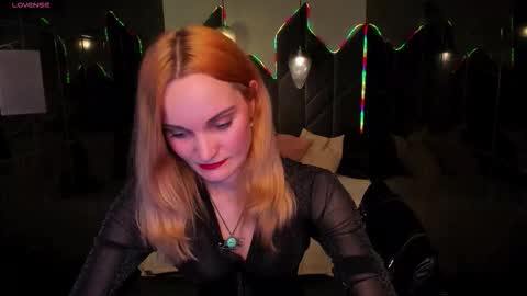 Snapshot of sarasubtlety chatting on 02/13/26, 02:02 Sara online show from 02/13/26, 02:02