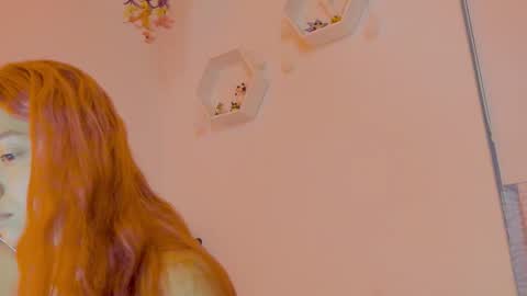 Saray  online show from 11/12/25, 11:25