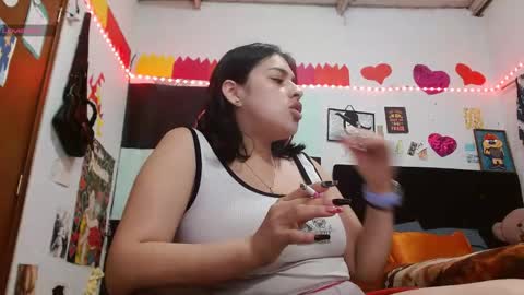 Snapshot of saray_extrovert1 chatting on 05/08/26, 03:23 Sara Jimenez online show from 05/08/26, 03:23