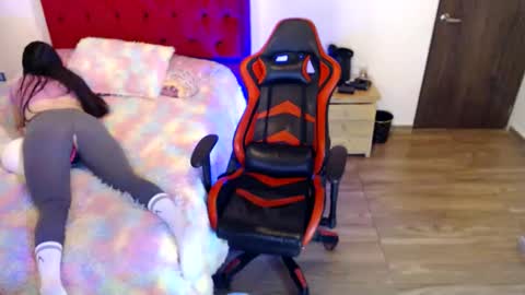 Snapshot of saray_honey1 chatting on 05/25/26, 08:37 saray online show from 05/25/26, 08:37