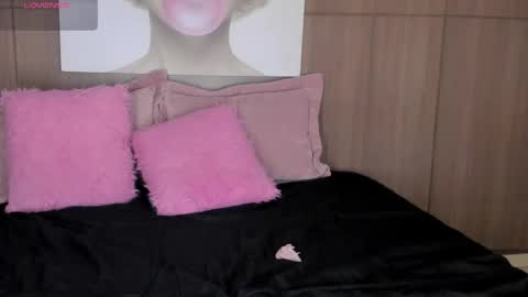 Snapshot of saraycollins chatting on 06/05/26, 03:35 online show from 06/05/26, 03:35