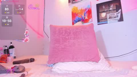 Snapshot of sarayhornyy69 chatting on 06/05/26, 06:46 Saray online show from 06/05/26, 06:46
