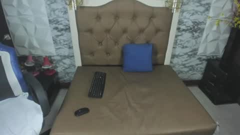 Saray online show from 03/05/26, 01:01