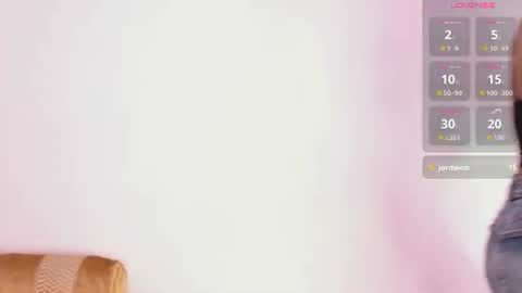Snapshot of saraymonroe chatting on 07/07/26, 02:21 Saray online show from 07/07/26, 02:21