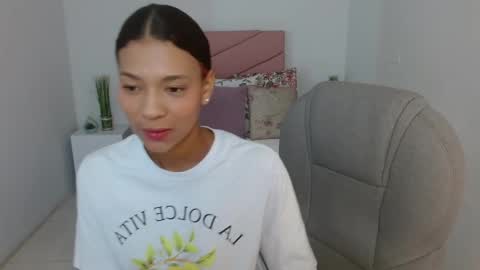 Saray Vega online show from 09/20/25, 12:17