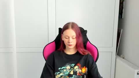 Snapshot of sareenadark_ chatting on 06/24/26, 06:12 Hinata online show from 06/24/26, 06:12