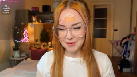 Veronika online show from 10/19/25, 06:08