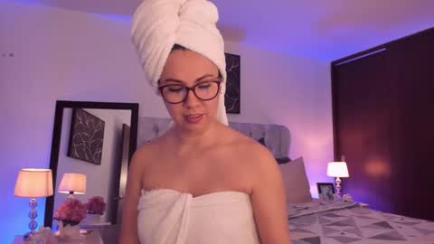 sarha online show from 10/12/25, 12:48