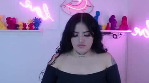 Sari  online show from 02/16/26, 08:38