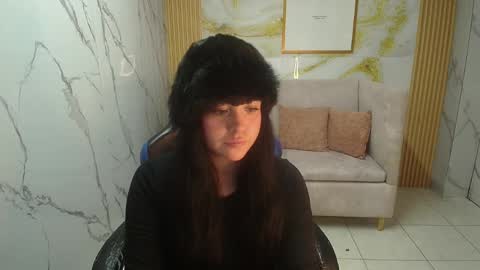 Sara  online show from 04/21/26, 09:17