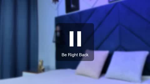 Sara  online show from 10/12/25, 04:11